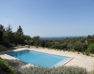 DROME PROVENCALE Propriété à flanc de colline, superbe Mas avec vue