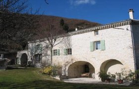 Ferme en Drôme Provençale