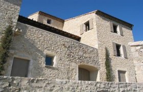 House in old town of Savasse Drôme