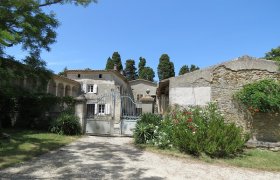 Ferme en U à La Bégude de Mazenc - Drôme