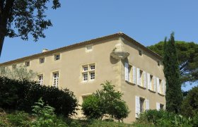 GARD 17-18th centuries Château in 3ha walled garden