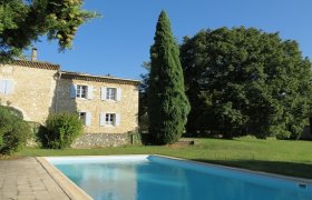 DROME SUD Belle maison XIXe en bordure de hameau et à 5 minutes de MIRMANDE